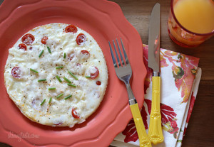 tomato-mozzarella-egg-white-omelet